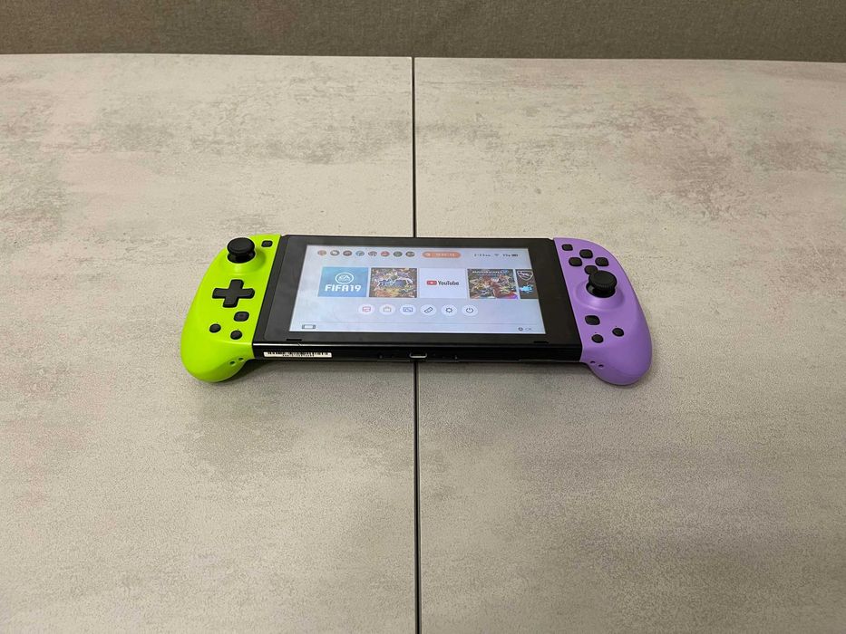 Портативна ігрова приставка  Nintendo Switch HAC-001, 32GB