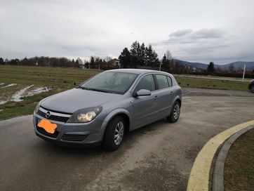 Opel Astra h 1,6 benzyna