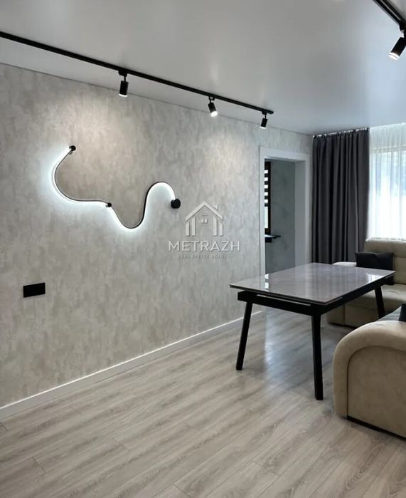 Продам шикарну 3х к квартиру , Гагарина,44 ( код 87118)