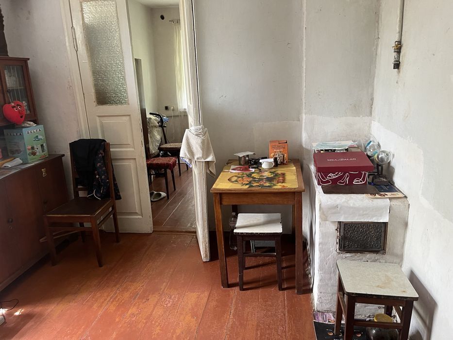 Продам ПОЛДОМА, р-н  проспекта СЛОБОЖАНСКИЙ