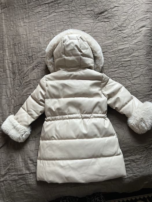 Стильний зимовий пуховик для дівчинки