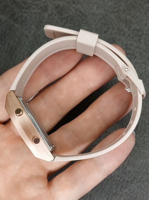 Годинник  CASIO LW-204-4AEF Оригінал Гарантія Часы Касио