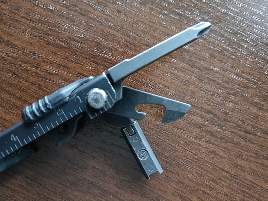 Multitool SOG Multi Plier 600 SightTool plus komplet przecinaków