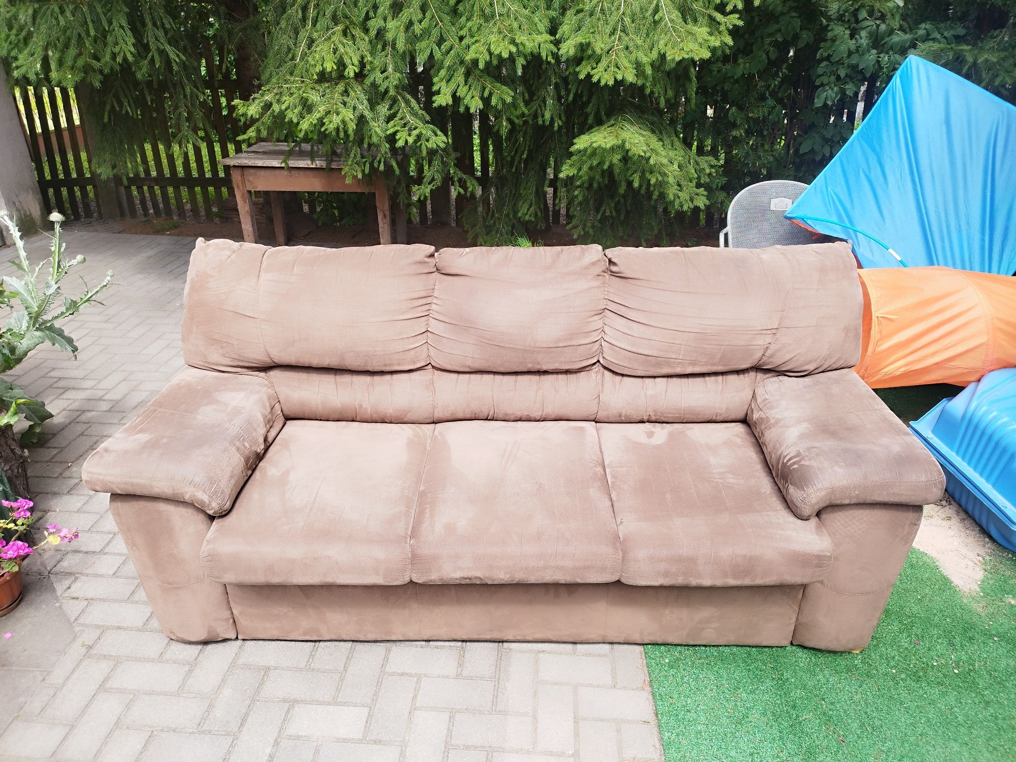 Sofa zamszowa rozkladana
