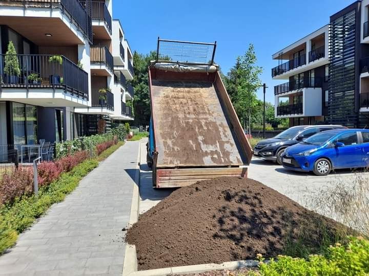 Ziemia ogrodowa Czarnoziem Humus sortowany przesiewany siany