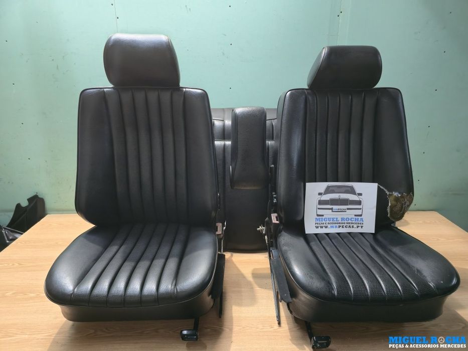 Conjunto de bancos pretos MBTex e forras Mercedes W124