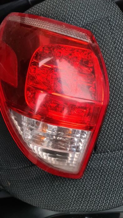 Продам задние фары Тойота Рав 4 2008г.