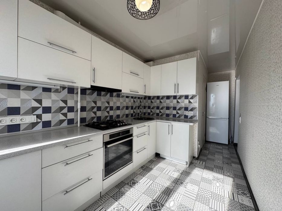 Продам 2к квартиру на ул. Янтарная. Клочко Левый берег РЕМОНТ!