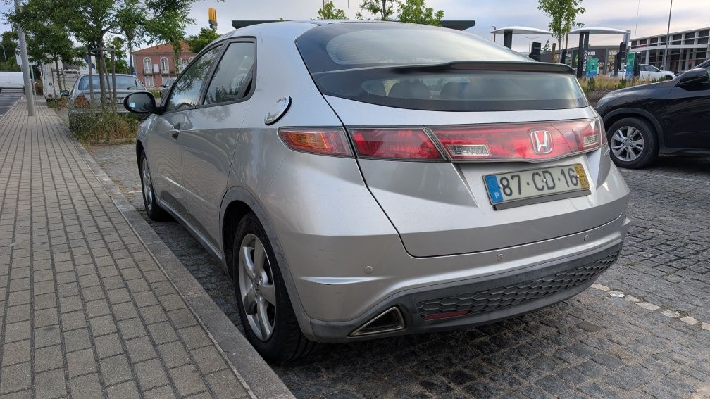 Honda Civic 1.4 executive.