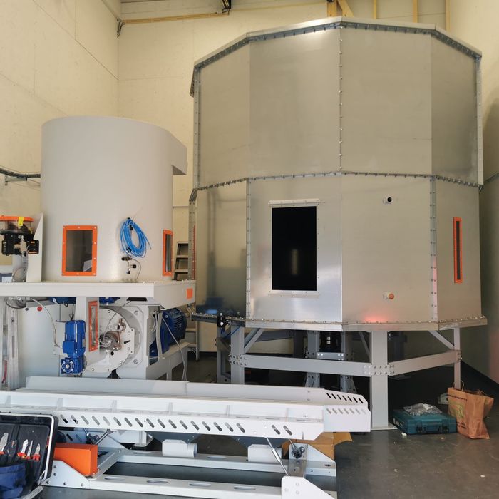 POLSKI zbiornik buforowy z wygarniaczem