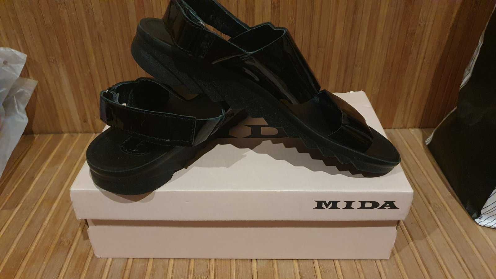 Босоножки Mida женские