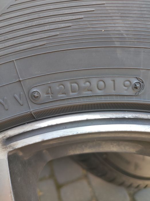 Felgi 16 cali z oponami 215/70