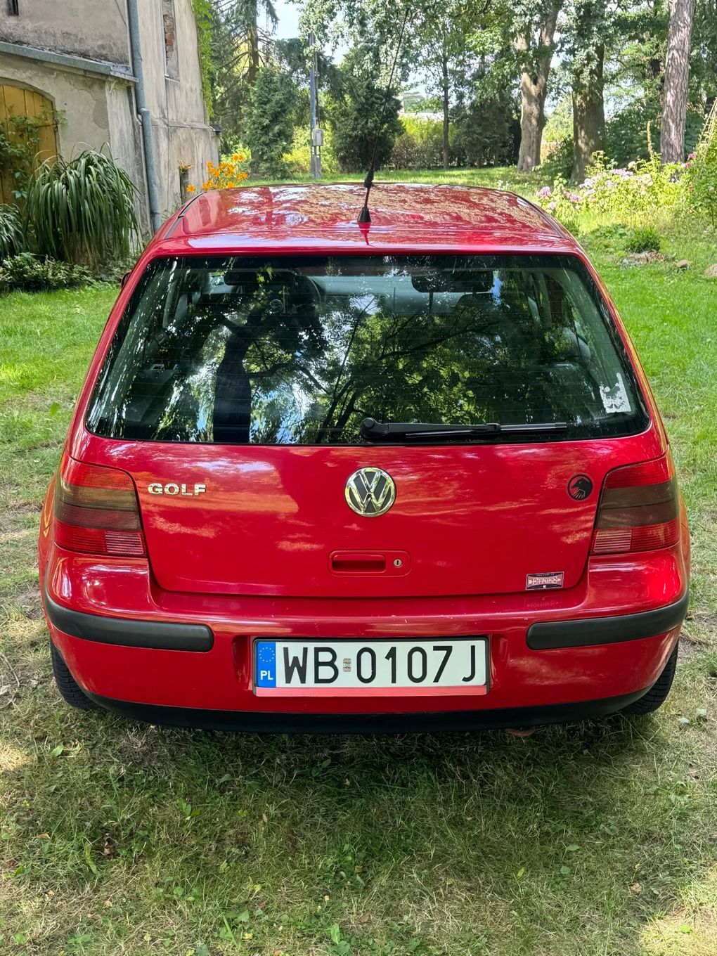 Volkswagen Golf VW Golf 4 edition 1.6-16V benzyna rok 2001