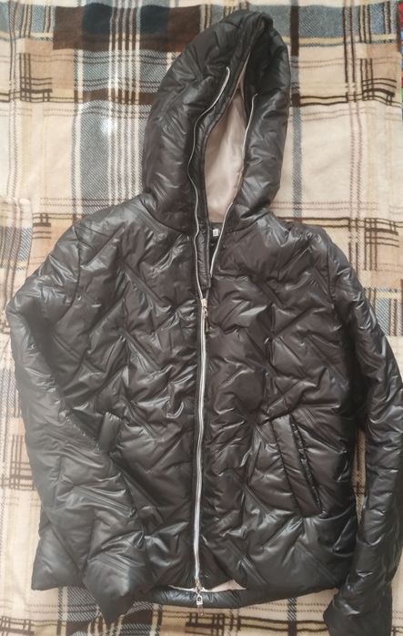 Продам курточку жіночу
