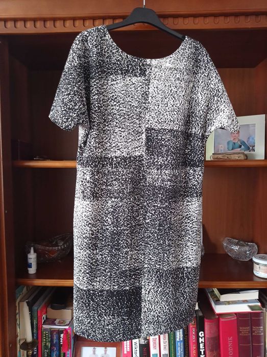 Sukienka 36 firmy Solar.