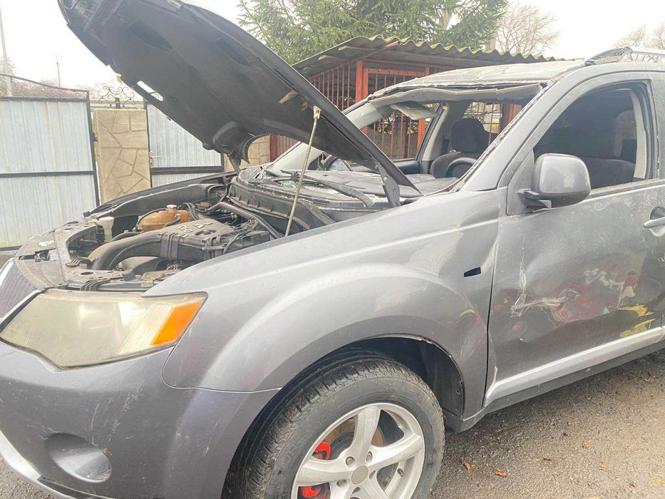 Продам mitsubishi outlander