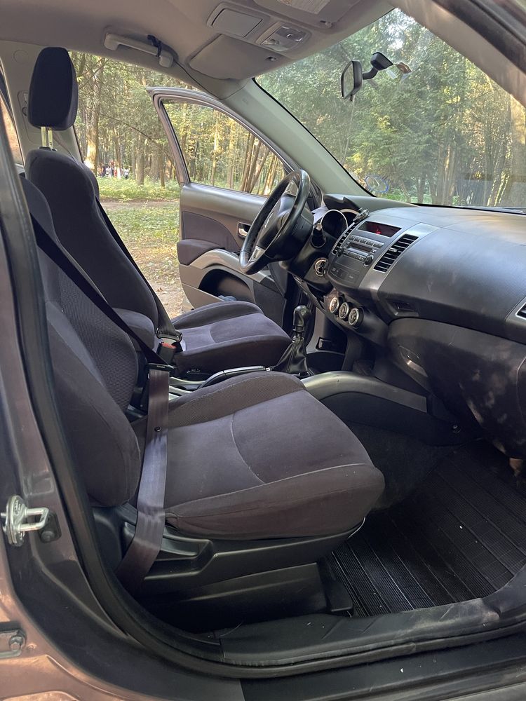 Mitsubishi Outlander xl2009