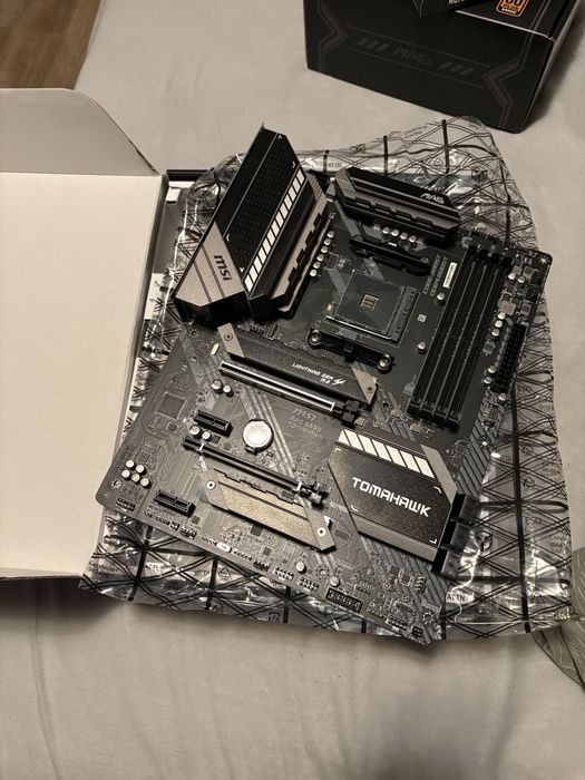 Msi b550 tomahawk