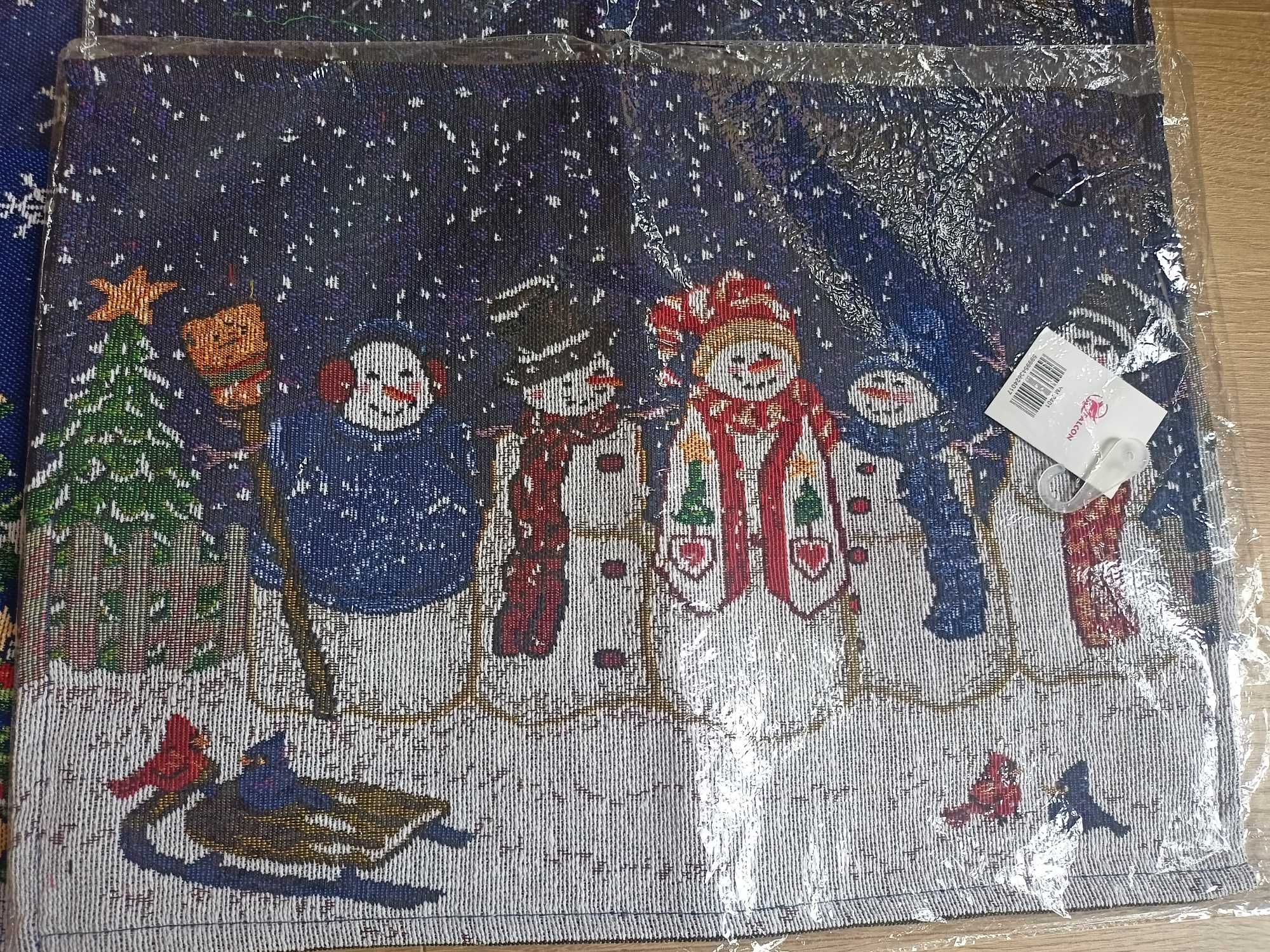 Podkładki materiałowe świąteczne na stół 4 sztuki 33 x 45 cm