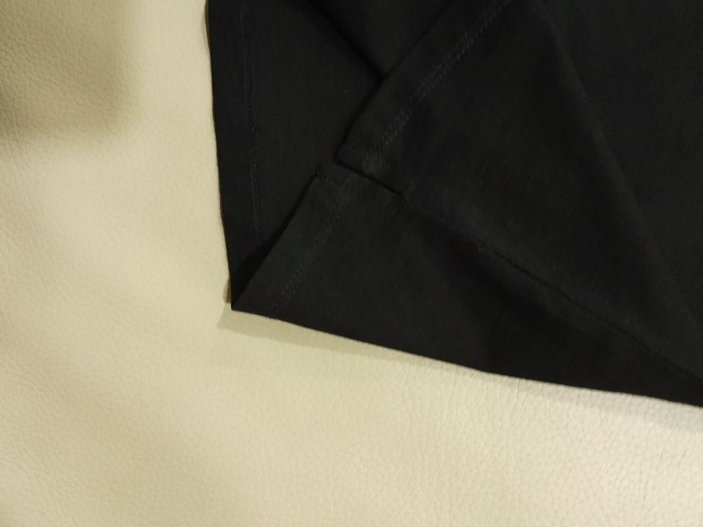 T-shirts Guess  preta