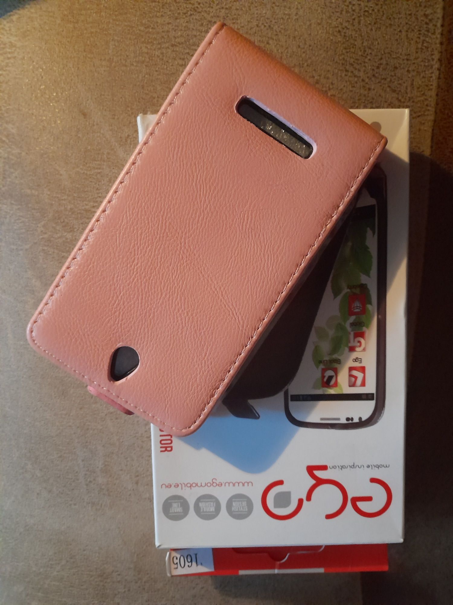Nowe zamykane skórzane etui Sony Xperia z_ultra pink
