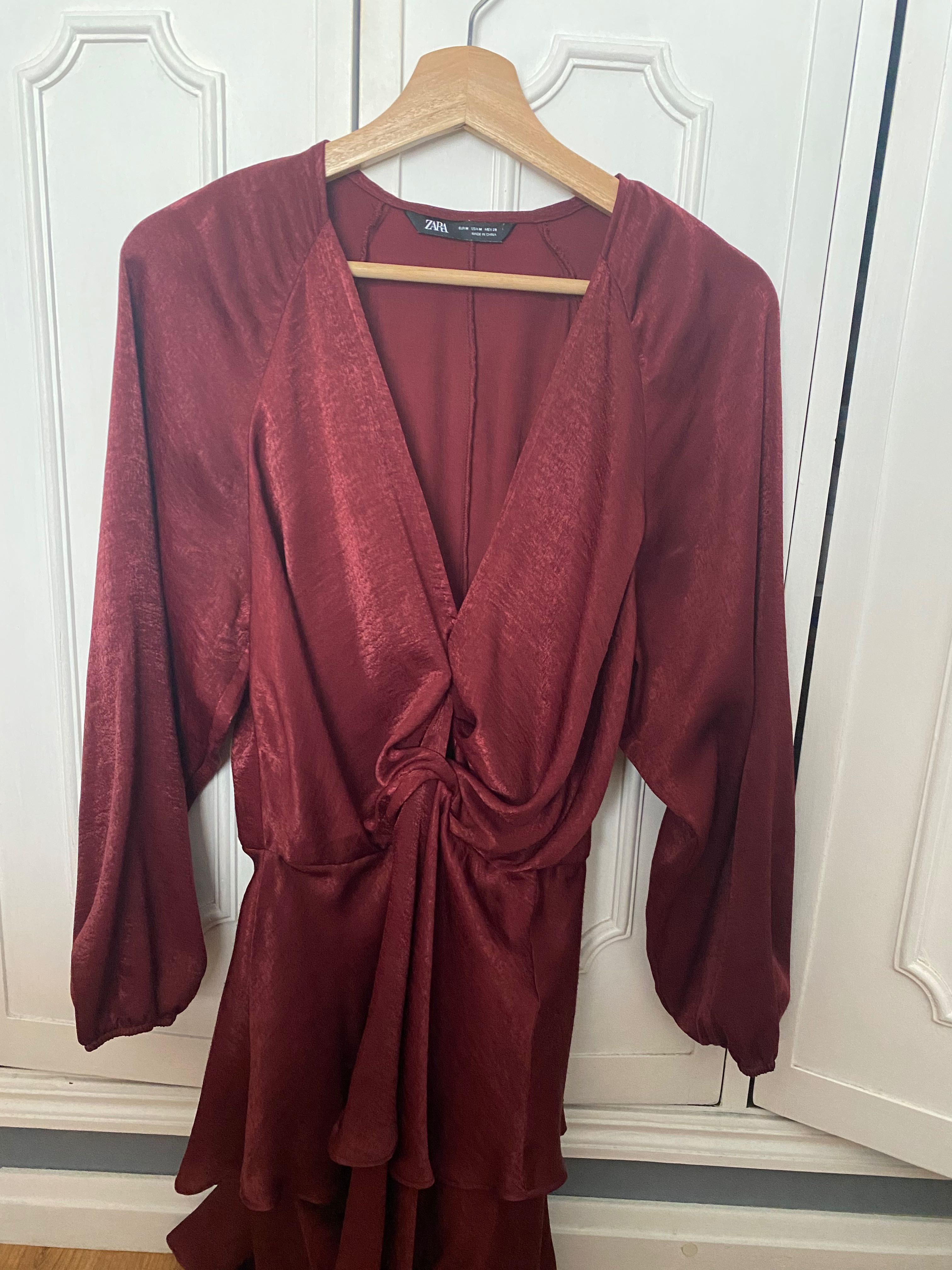 Vestido bordeaux Zara