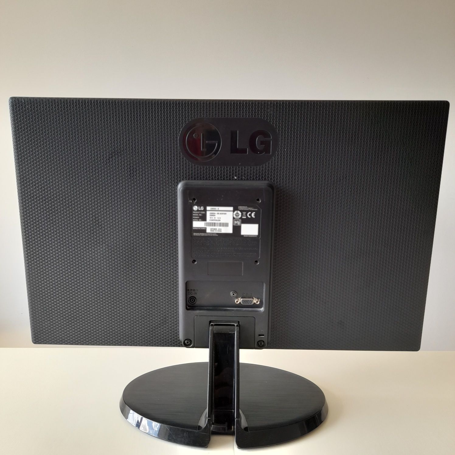 Monitor LG Led 22M38A