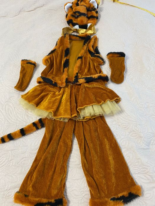 Новорічний костюм тигреняти