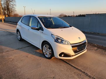 Peugeot 208 wersja STYLE 1.6 BLUEHDI 100KM, 2016 rok