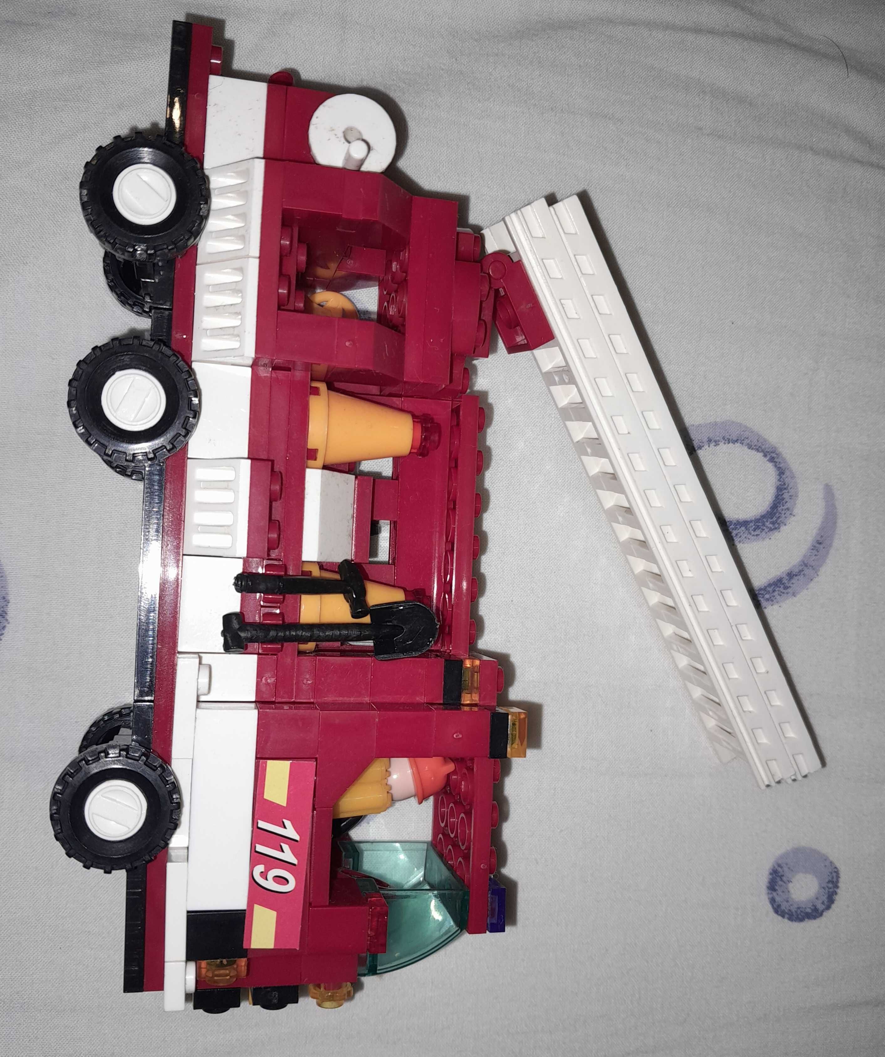Legos Bombeiros com veículos