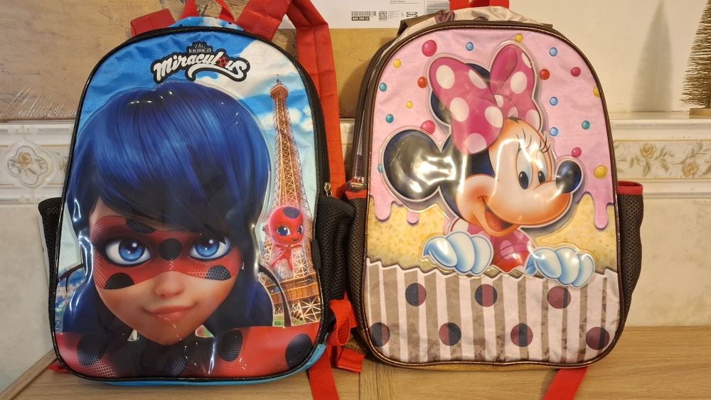 Mochilas escolares novas