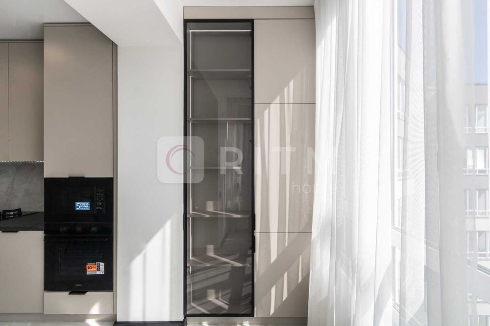 Унікальна та повністю комплектна 2х кімнатна біля озера в ЖК Міленіум