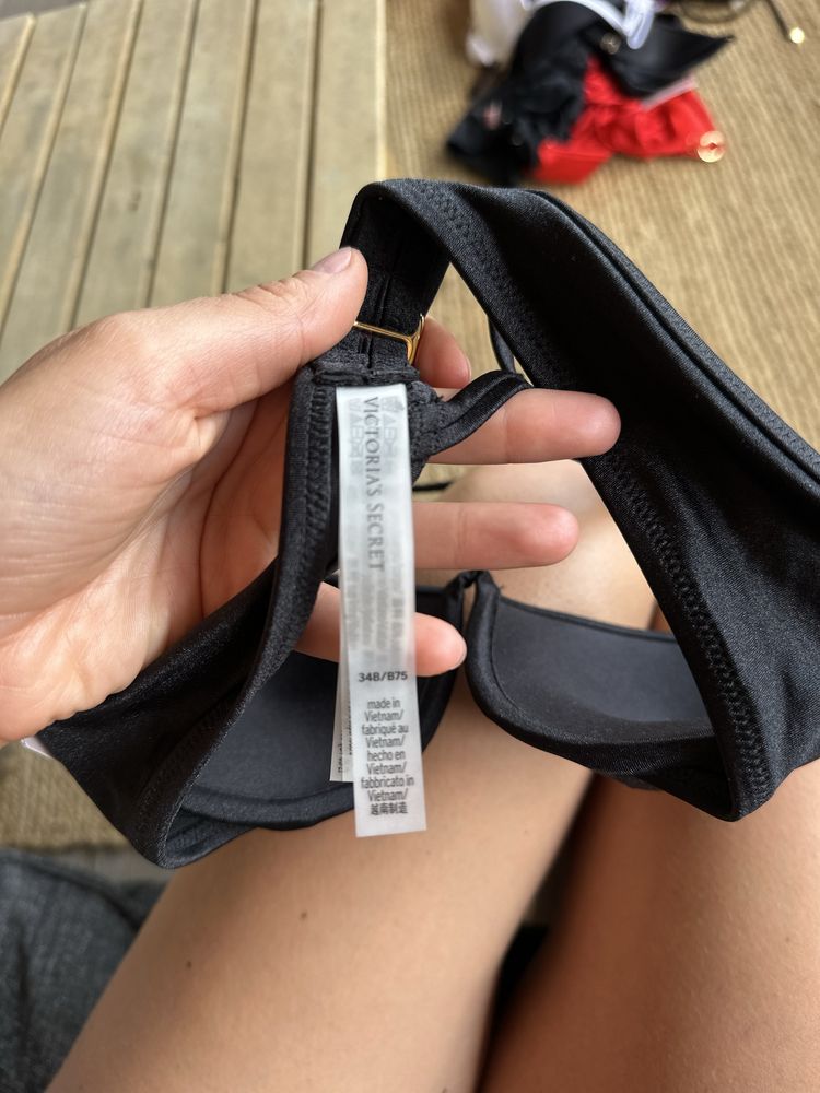 Верх від купальника Victorias secret зі стразами