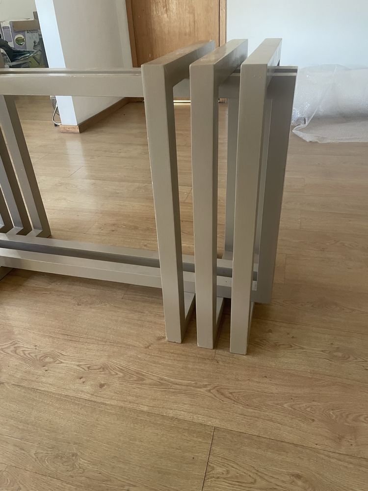 Mesa e 6 cadeiras pele preta