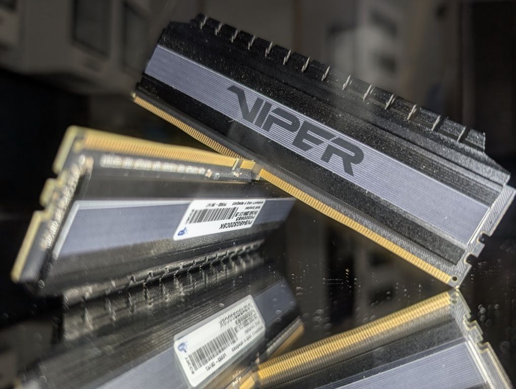 Pamięć RAM Patriot Viper 4 Blackout 8GB (2x4GB) 3200MHz CL16