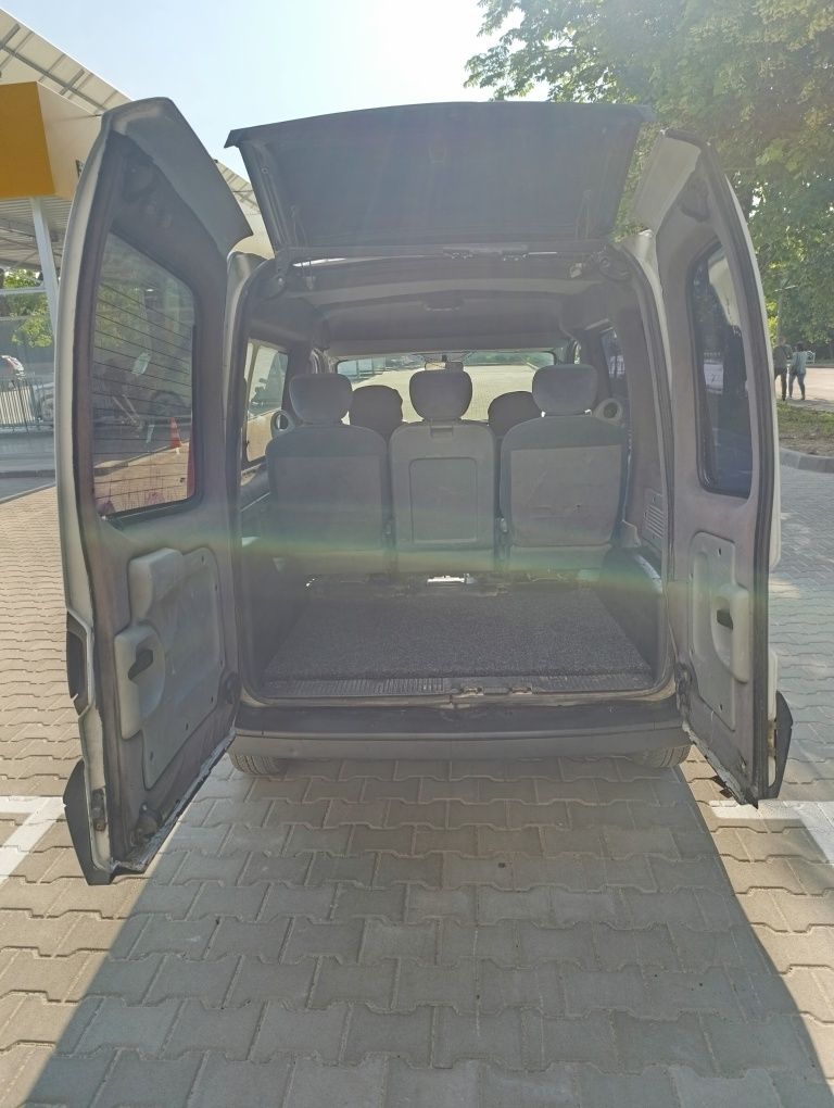 Продам Нісан кубістар