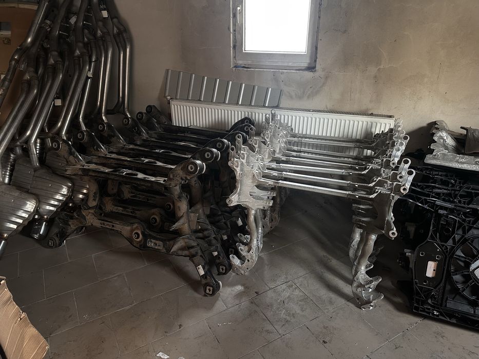 Підрамник Подрамник Audi Q5 8R Балка Ауді Ку5 8Р передній задній