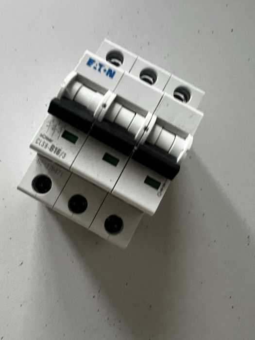 Bezpiecznik B16/3 Eaton CLS-B16/3