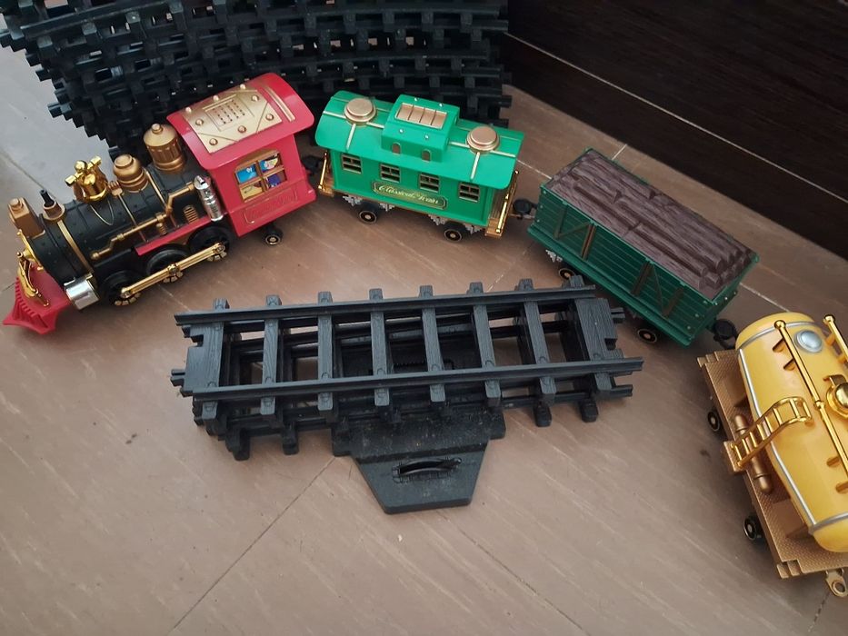 Потяг з рельсами