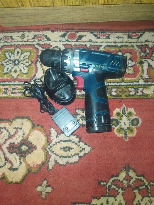 Шуруповерт акумуляторний 12В