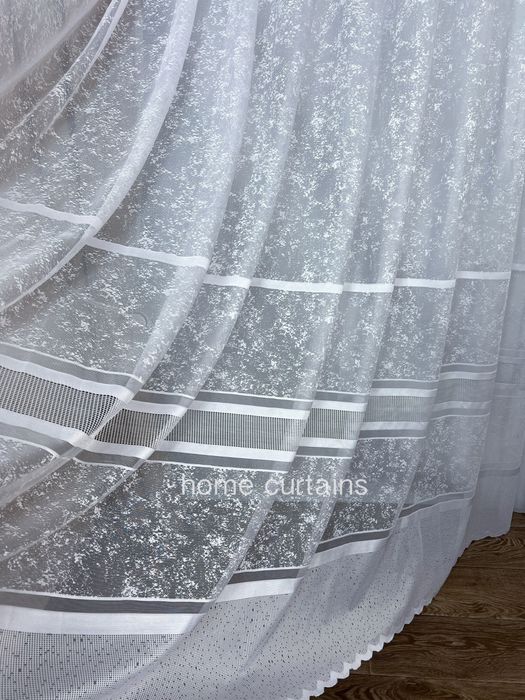 Тюль жакард смужка білого кольору