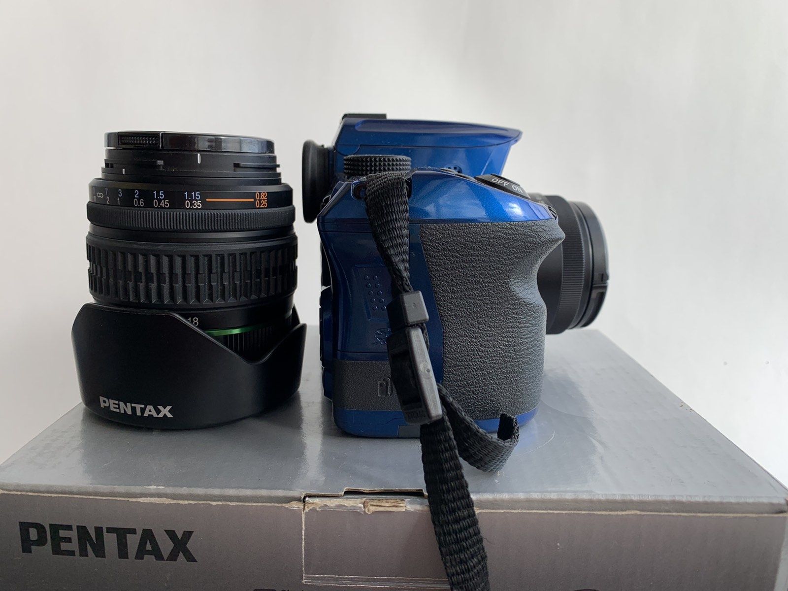 Продам Pentax k-30 проф фотоаппарат и два объектива