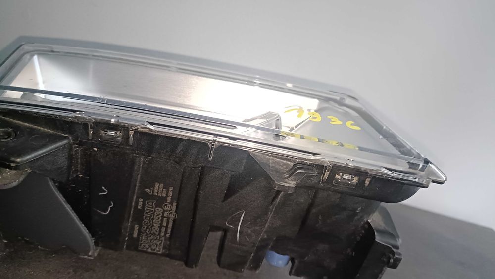 Scania RS Next Gen Halogen prawy