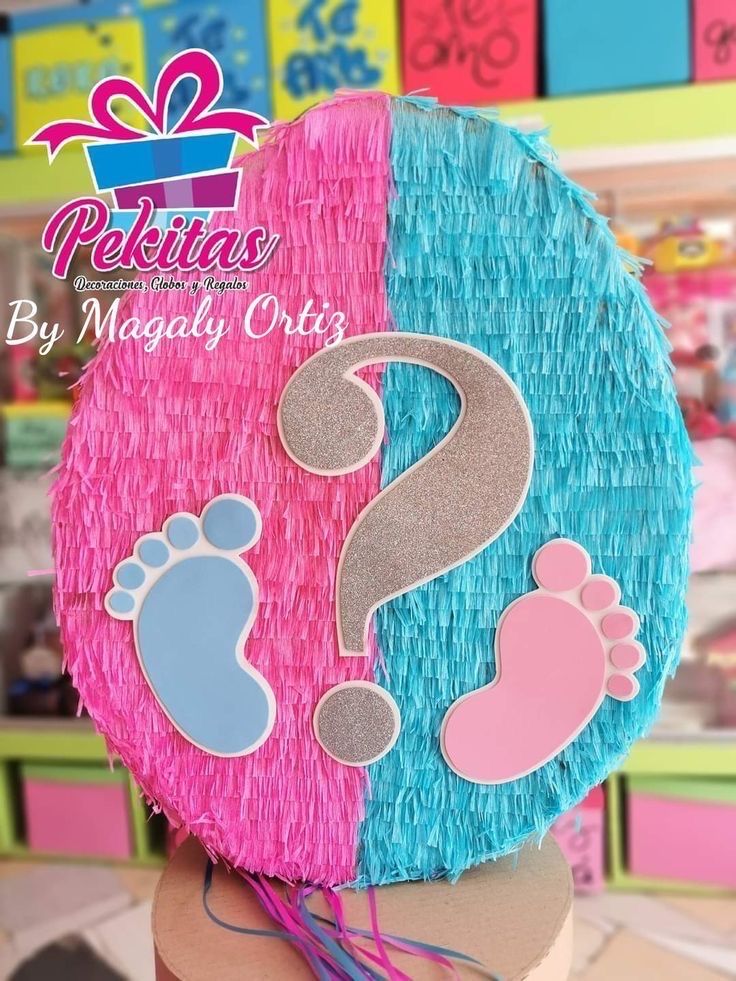Piniata na baby shower party Gender party impreza