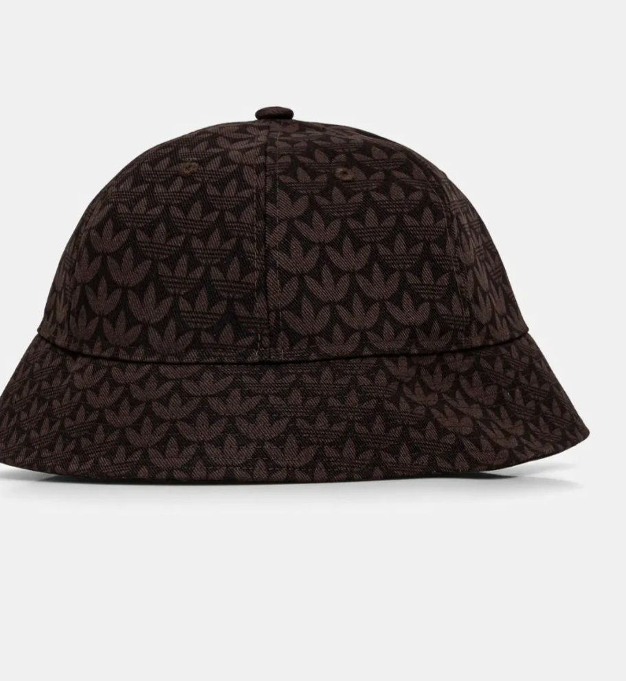 Панама Adidas як жіноча так і чоловіча