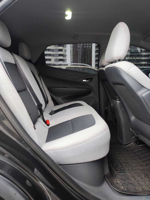 Сдаю  в долгосрочную аренду Chevrolet Bolt EV (2018 г.в.)
