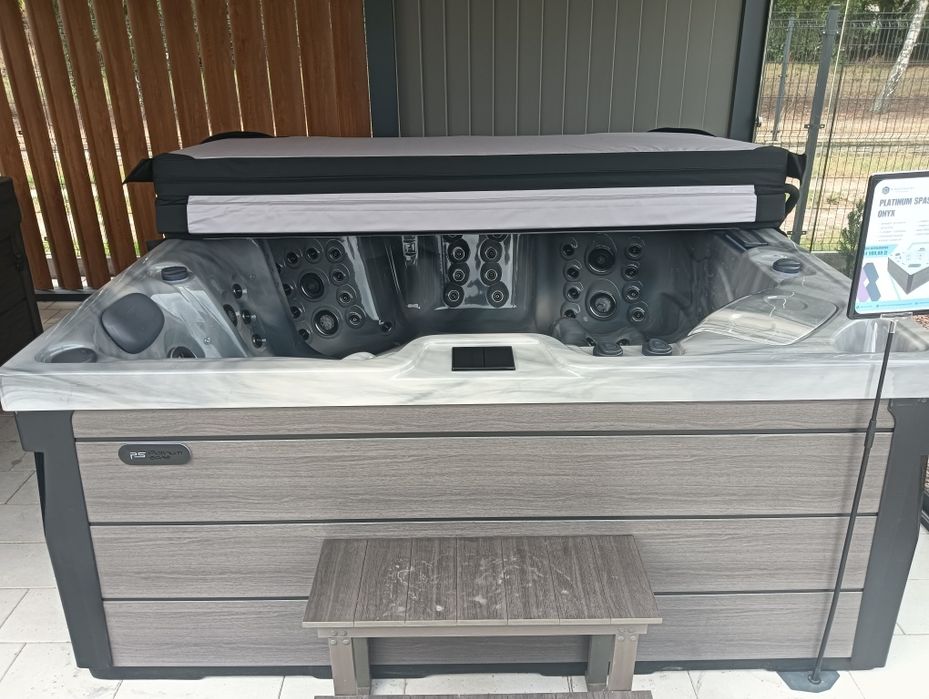 Wystawowa wanna ogrodowa  ONYX nowy model