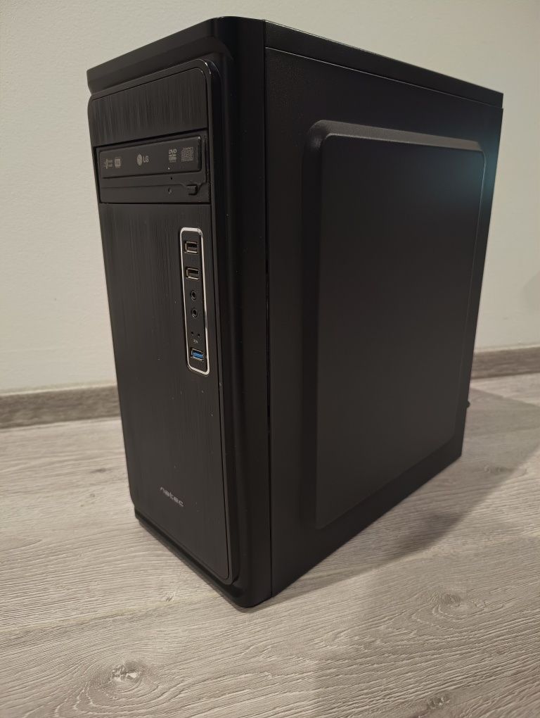 Komputer stacjonarny FX8300 GTX670 16GB  SSD