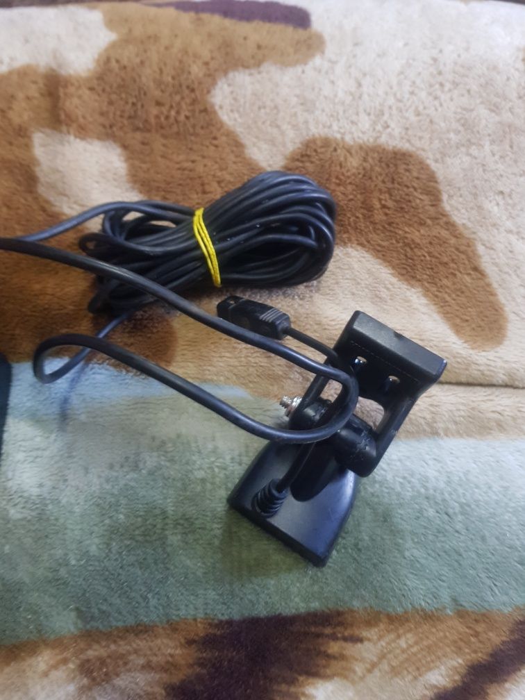 Продам ехолот humminbird piranha max 220