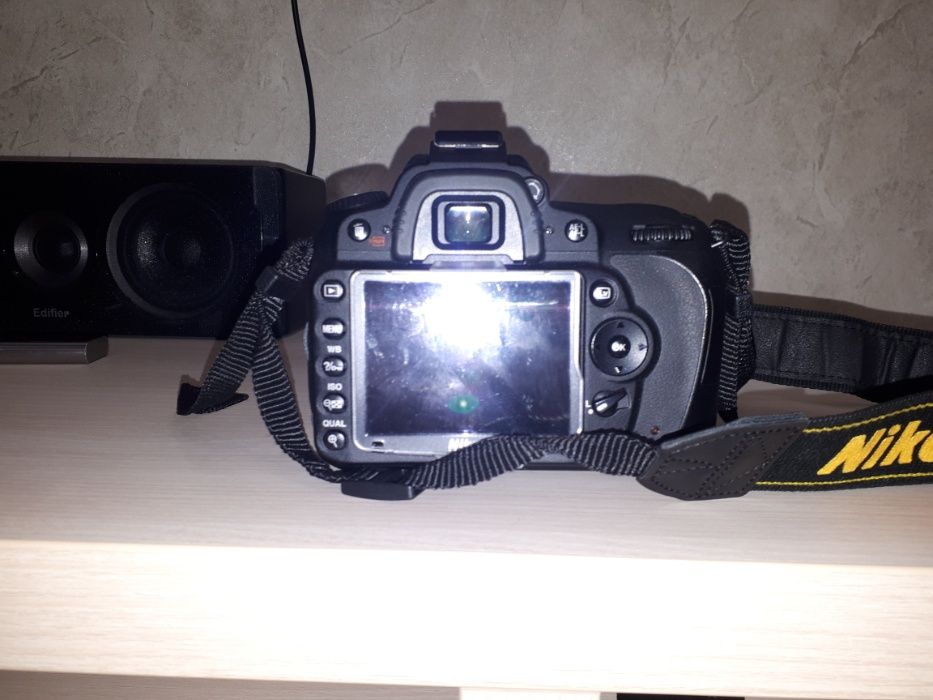 Продам фотоаппарат Nikon D90